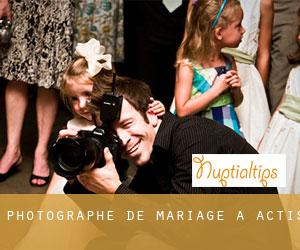 Photographe de mariage à Actis