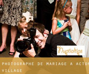 Photographe de mariage à Acton Village
