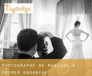 Photographe de mariage à Primer Ensanche